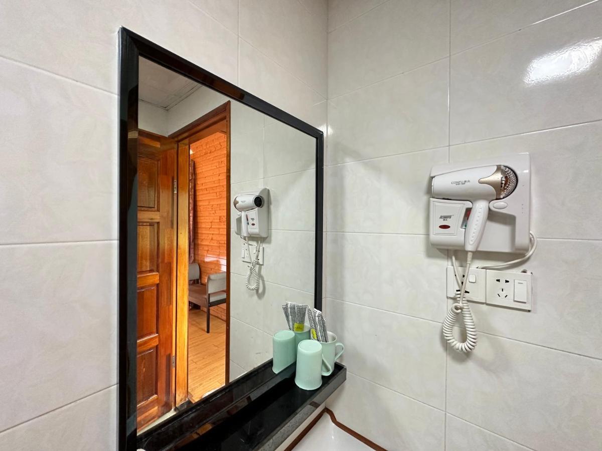 Shunde Palm Resort 仙本那顺德人家棕榈园 Semporna Exterior foto